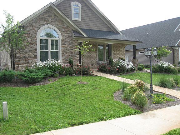 2nd image of 1288 Helmsdale Dr