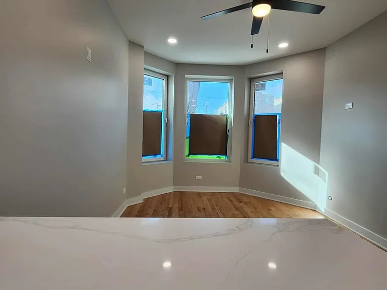 6321 S Eberhart Ave #1 — Photo 7