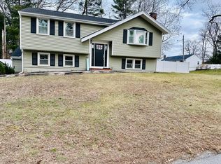 33 Duffy Dr, Taunton, MA 02780