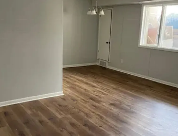 64 Charter Dr #10B — Photo 3