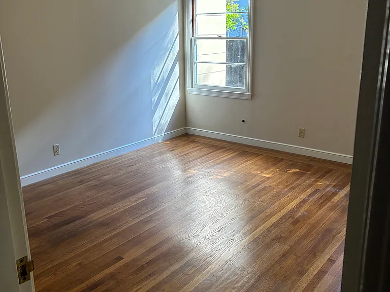 774 Channing Ave — Photo 5