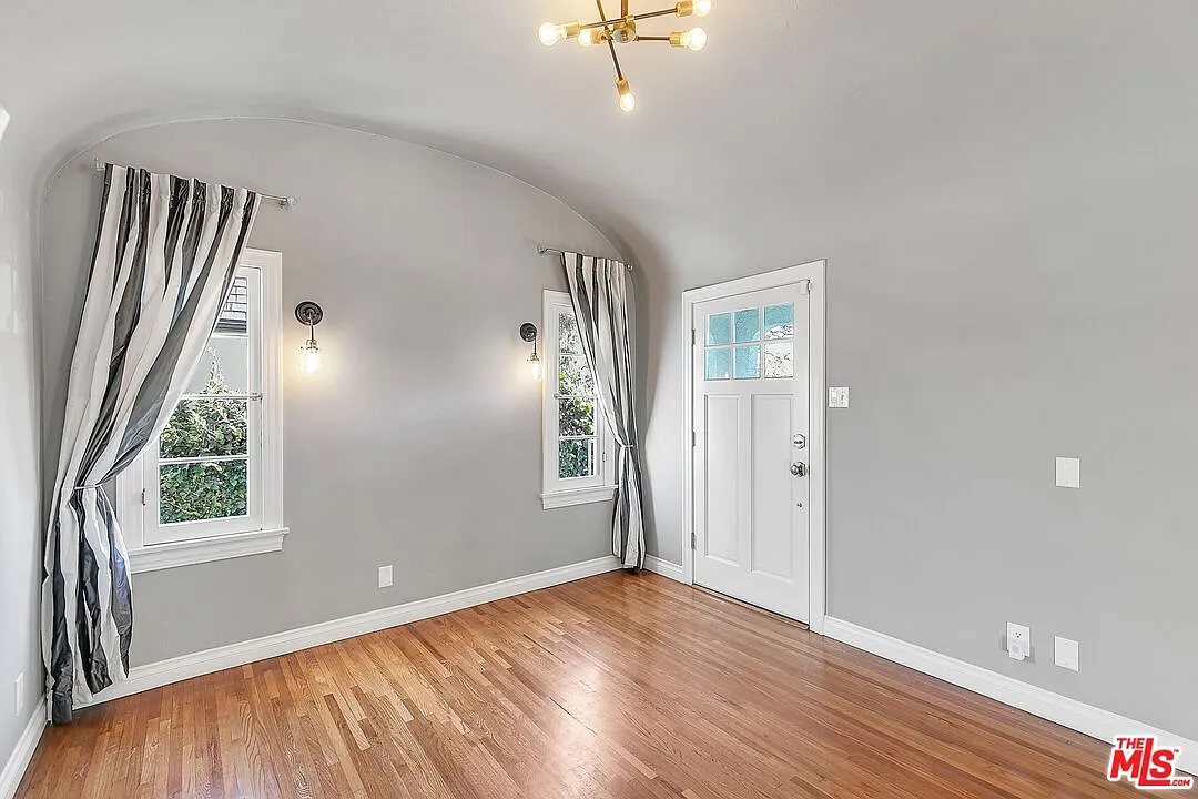 2 bed, 2.0 bath, 875 sqft, $3,495 — Photo 4