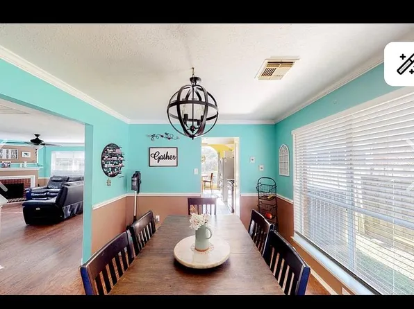 324 Trail Ride Rd, Angleton, TX 77515