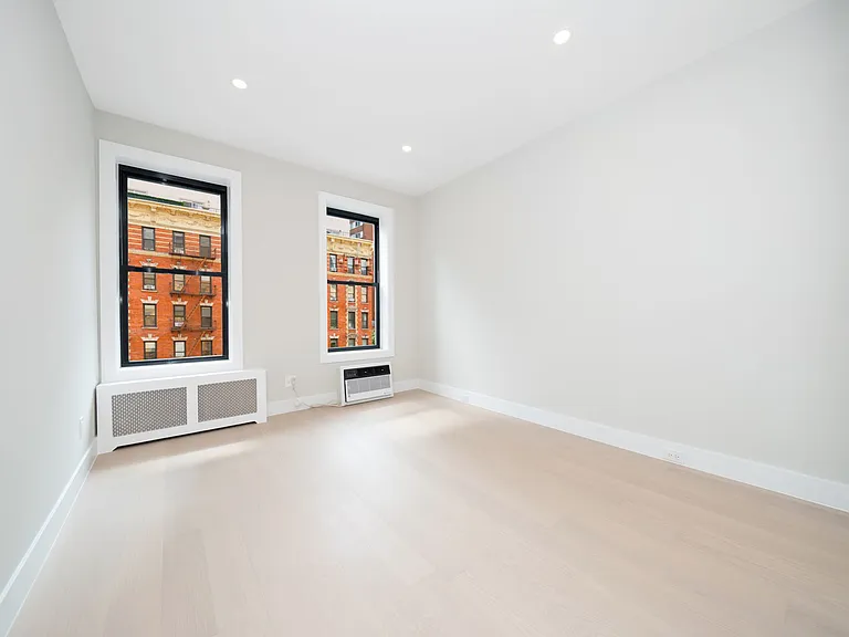 1269 1st Ave #4B — Photo 7