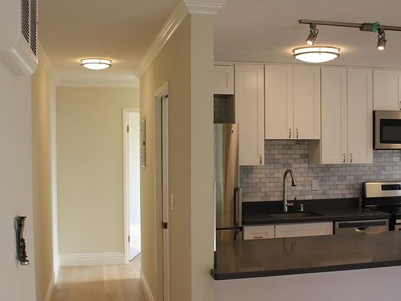 4th image of 315 Hanover Ave APT 0303