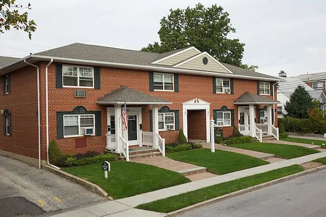 Fairfield At Valley Stream — Photo 4