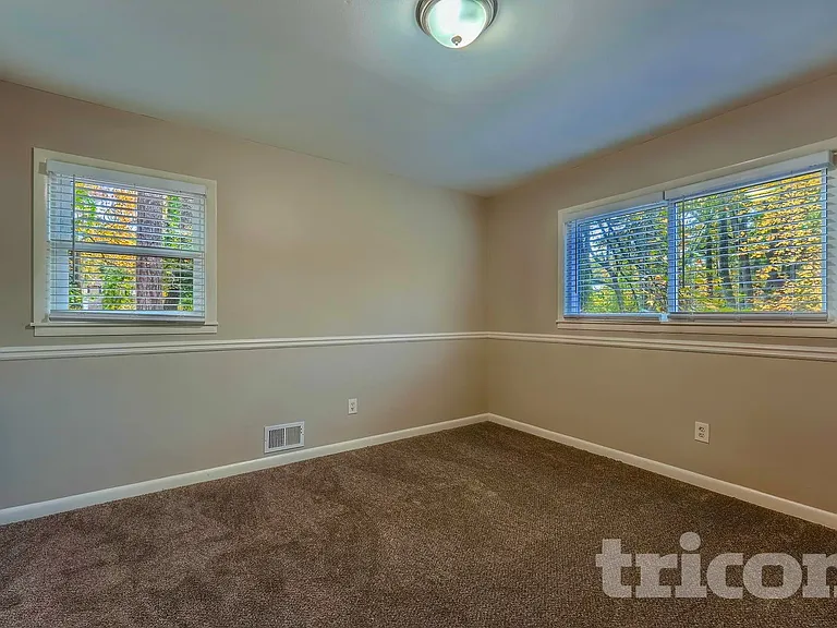 2381 Melody Ln NW — Photo 12