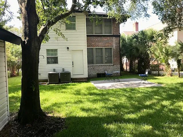 2583 Park St — Photo 18