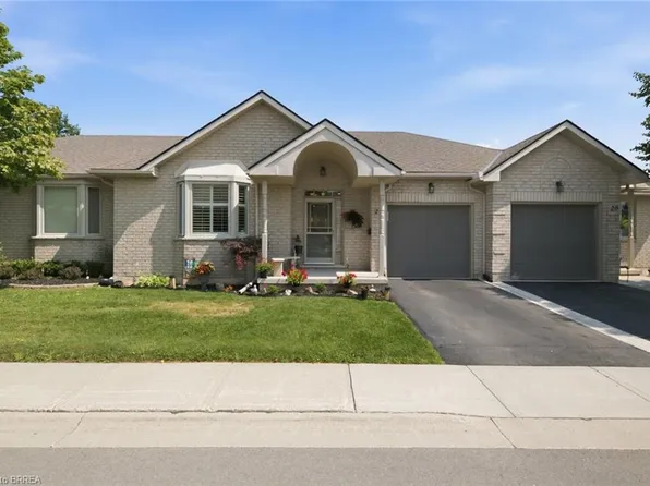 22 Riveroaks Dr #51, Hamilton, ON L0R 1W0