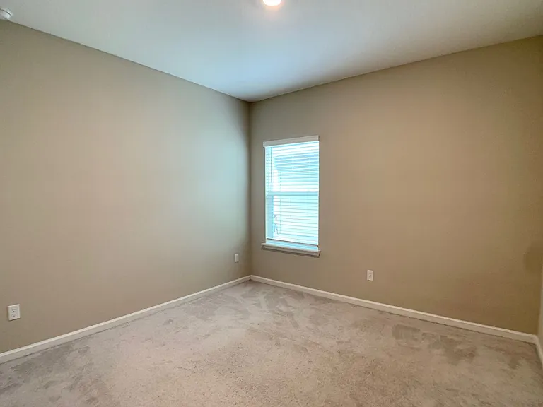 7374 Hilladale Creek Ln — Photo 17