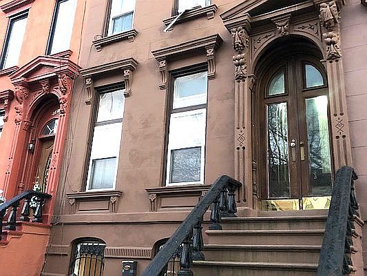 4th image of 918 Greene Ave #1