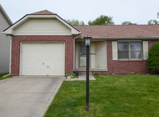 990 Timber Creek Ln, Greenwood, IN 46142