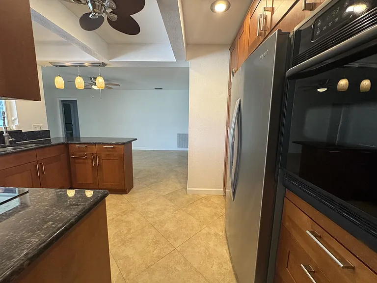 2806 Summerfield Rd — Photo 24