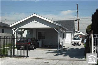 1st image of 905 E 109th St