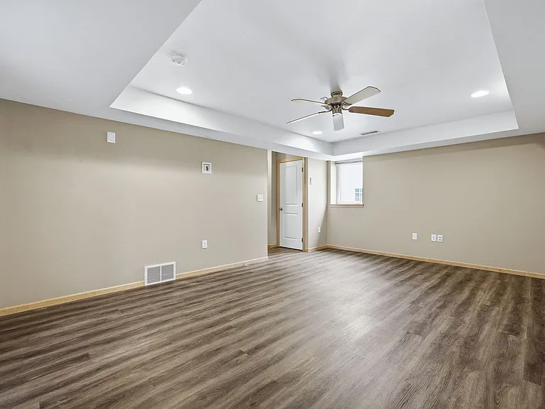 2414 Catskill Ct — Photo 26