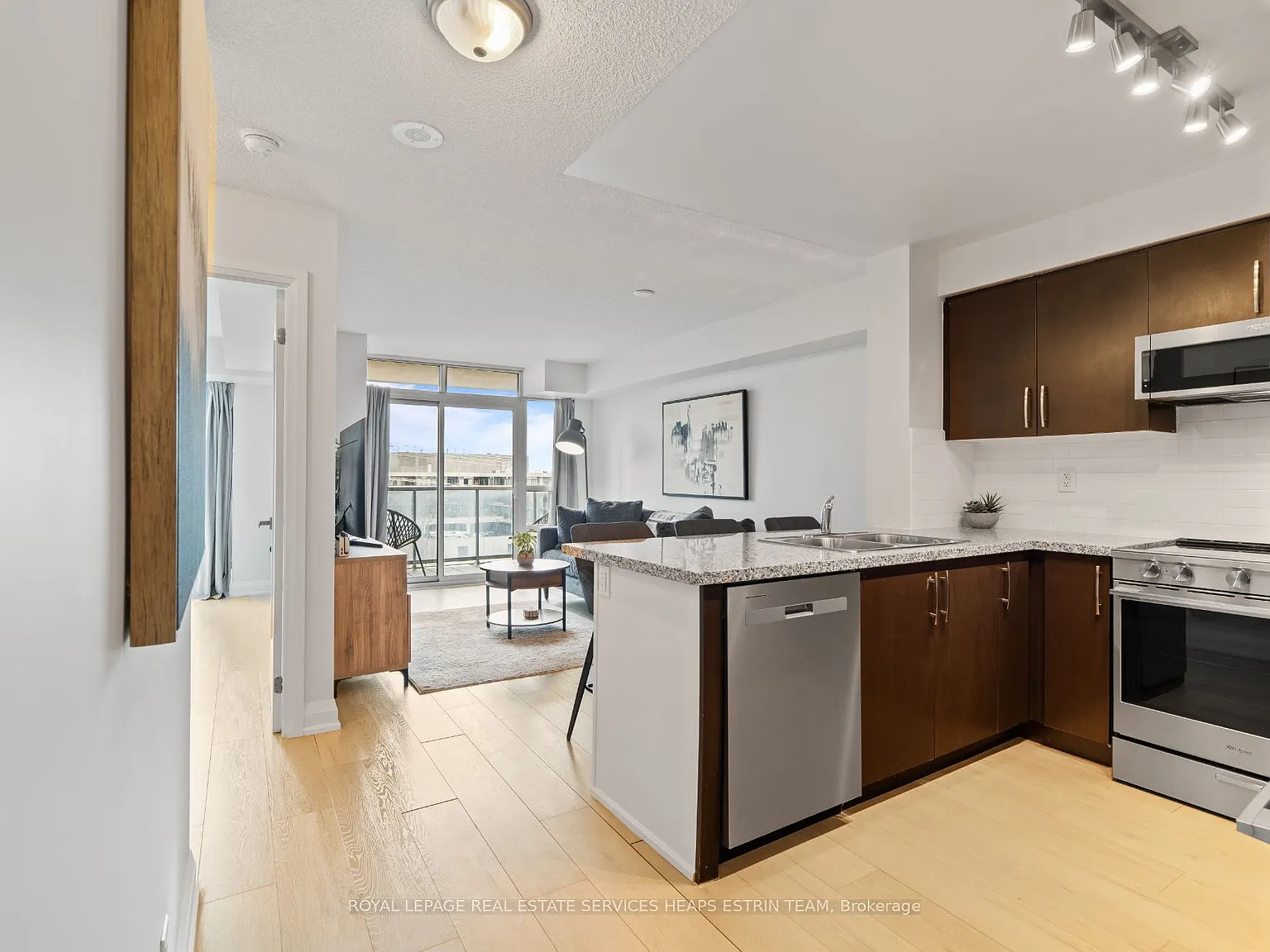 2 bed, $2,350 — Photo 3