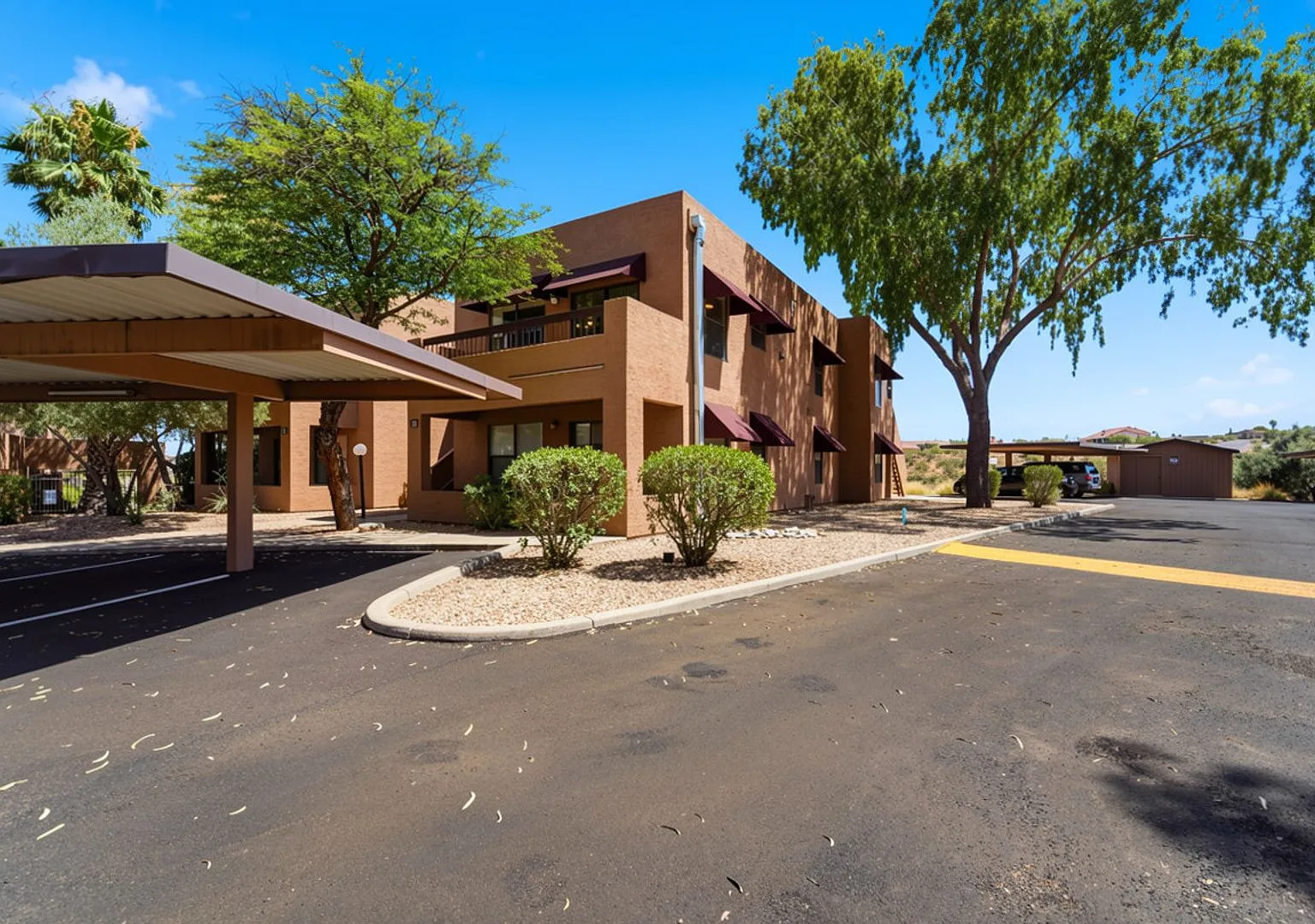 Beautiful 2-bedroom, 2-bath condo in the highly desirable Quail Run community! — Photo 3