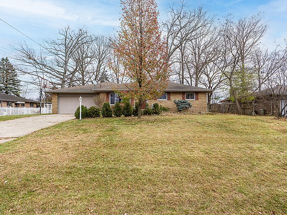 2nd image of 2075 Campbell Dr