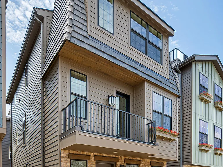 408 Hudson Way — Photo 7