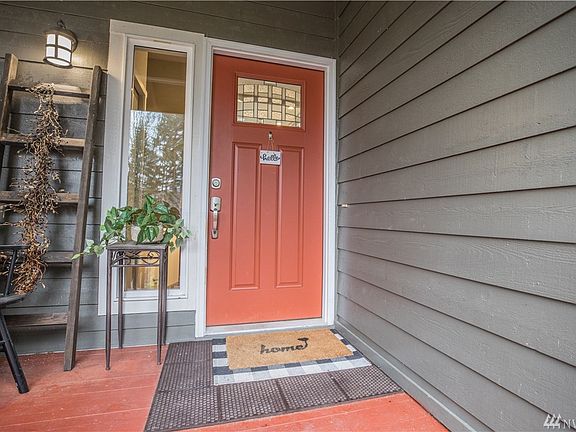 4th image of 16711 87th Ave SE