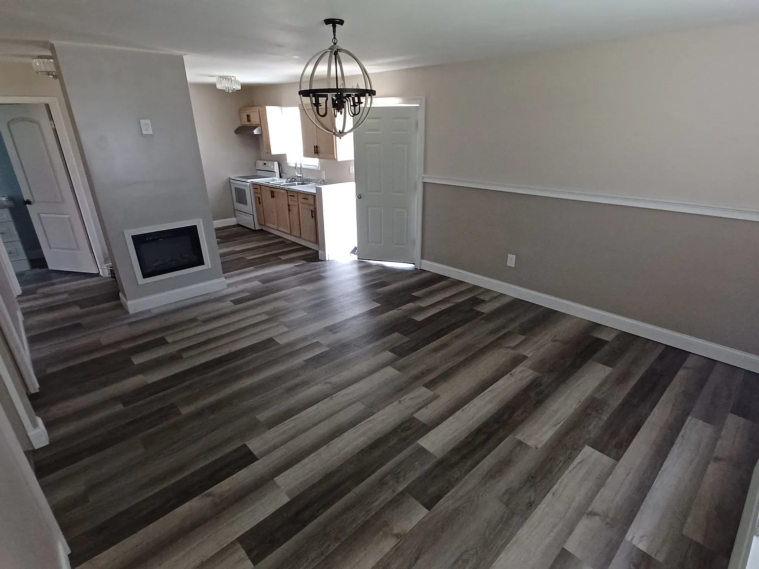 2 bed, 1200 sqft, $999 — Photo 1