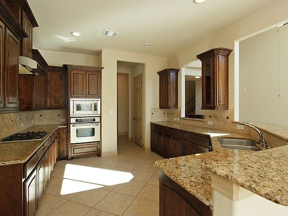 5th image of 5219 Townsend Dr