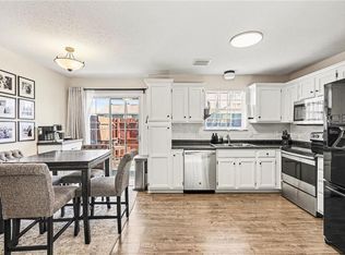 5581 NW Sunrise Meadow Ln, Lees Summit, MO 64064