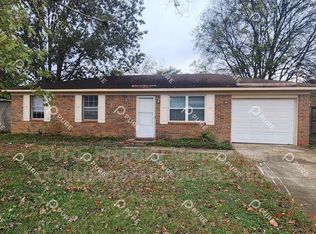 14002 Sandhurst Dr SW, Huntsville, AL 35803