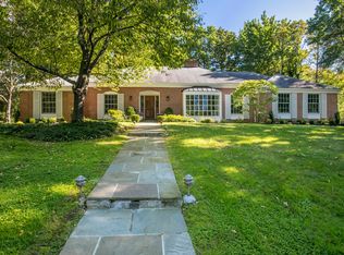 7 Hidden Green Ln, Larchmont, NY 10538