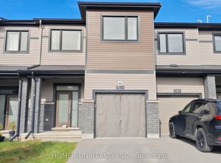 99 Natare Pl, Ottawa, ON K2T0P3