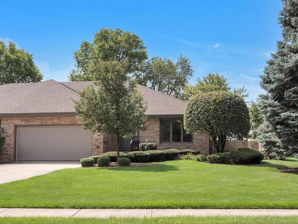 1st image of 1428 Grand Prairie Dr