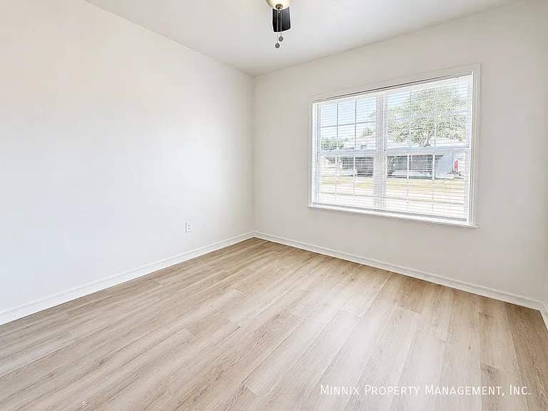 3417 Avenue S #B — Photo 12