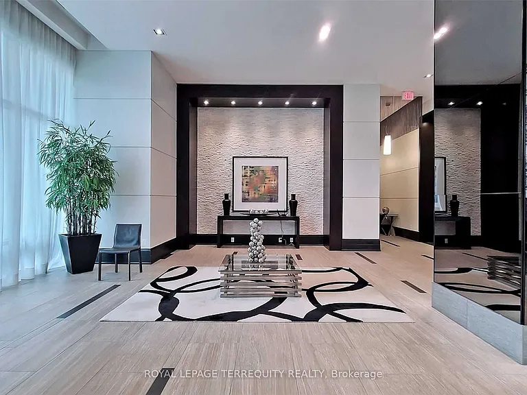17 Anndale Dr #2211 — Photo 5