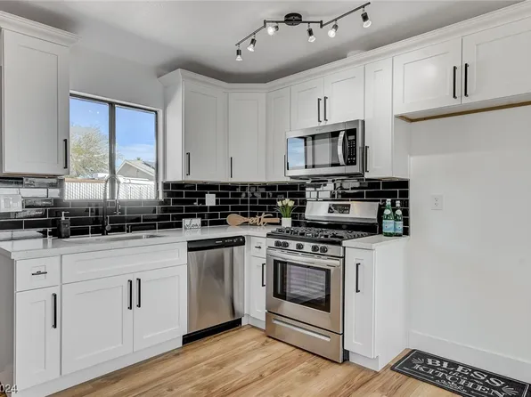 1304 E Brooks Ave, North Las Vegas, NV 89030