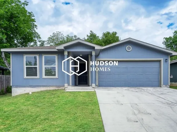 222 Garcia St, Seguin, TX 78155