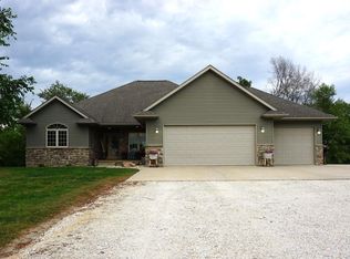 32191 Timber Ridge Dr, Steamboat Rock, IA 50672