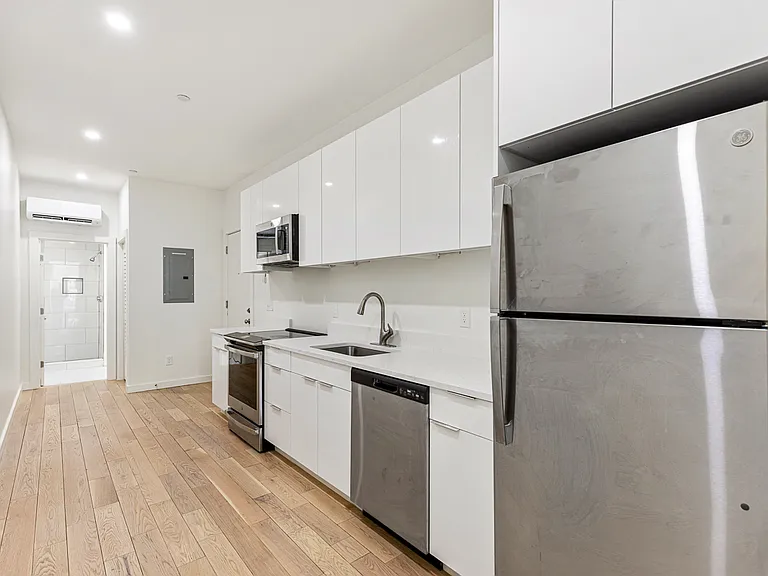 71 Richmond St #5 — Photo 23