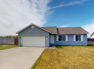 8712 Kingsbury Dr, Pasco, WA 99301