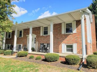 5835 Renninger Rd, Akron, OH 44319