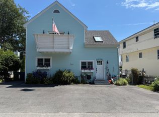 5 Mill Pond Ln, Hampton, NH 03842