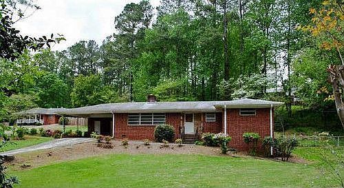 1st image of 3696 Ashwood Dr SE