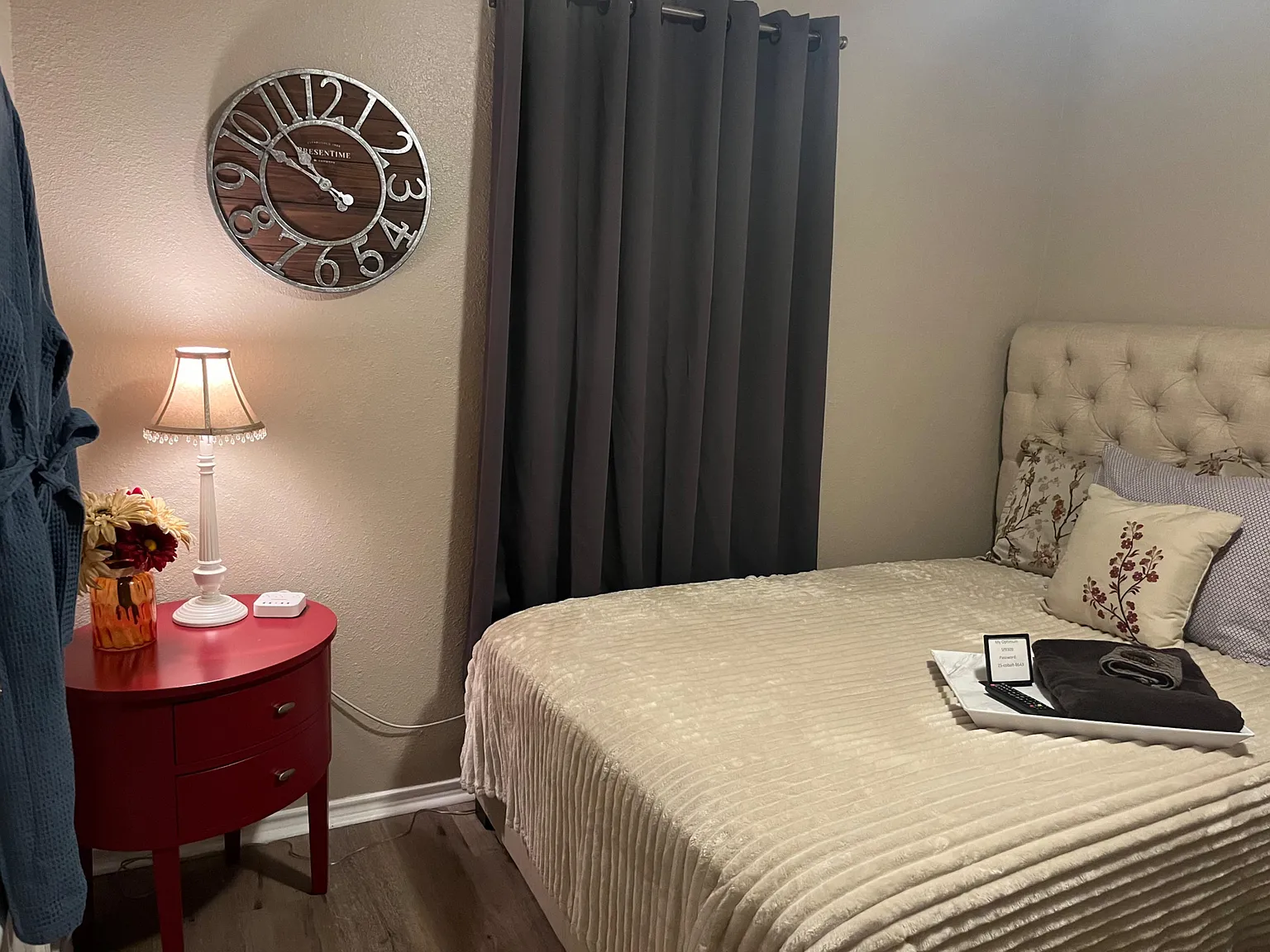 2 bed, 1.0 bath, 1392 sqft, $1,027 — Photo 3