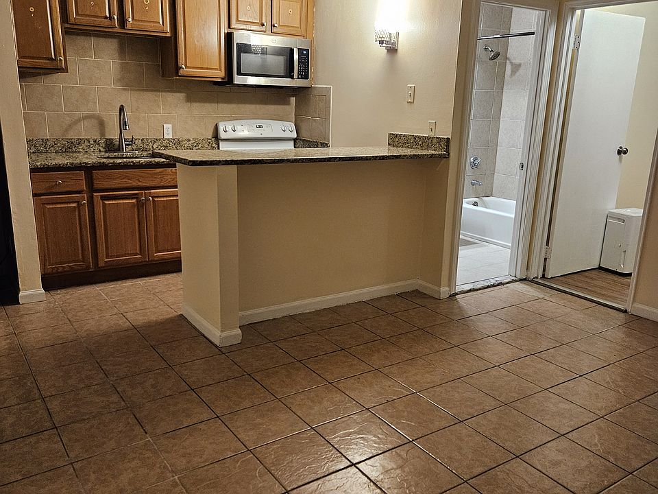 1st image of 126 Beaver St APT 133