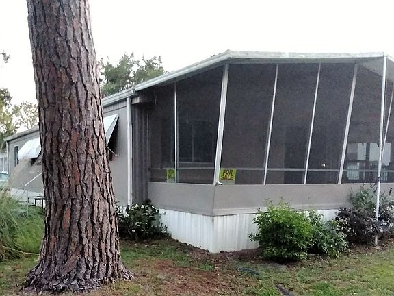 Large Screened Porch!