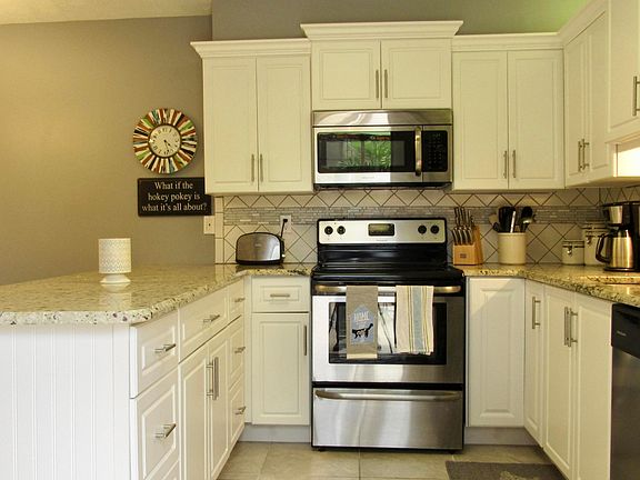 4th image of 6488 SE Windsong Lane #709