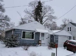 696 Hill Ave, Muskegon, MI 49442