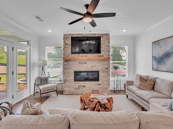 These photos are representative of this floor plan, but all options may not be available in every co