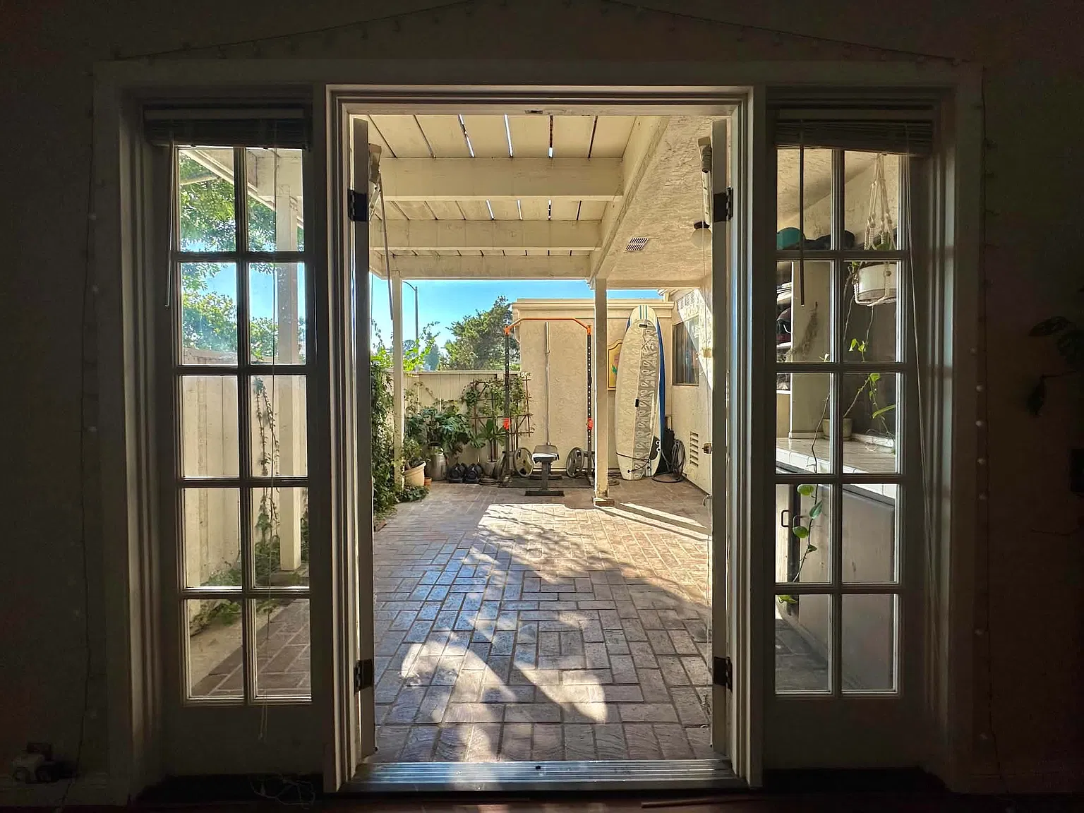 3 bed, 2.5 bath, 1342 sqft, $4,170 — Photo 4