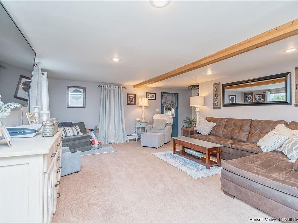 22 York Street, Glasco, NY 12432 Zillow