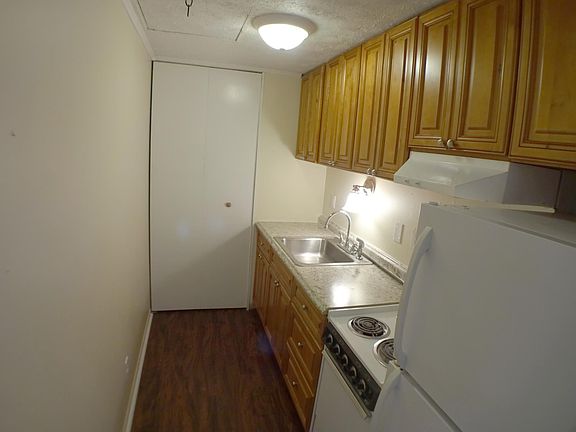 4th image of 505 Pine Valley Dr APT E17